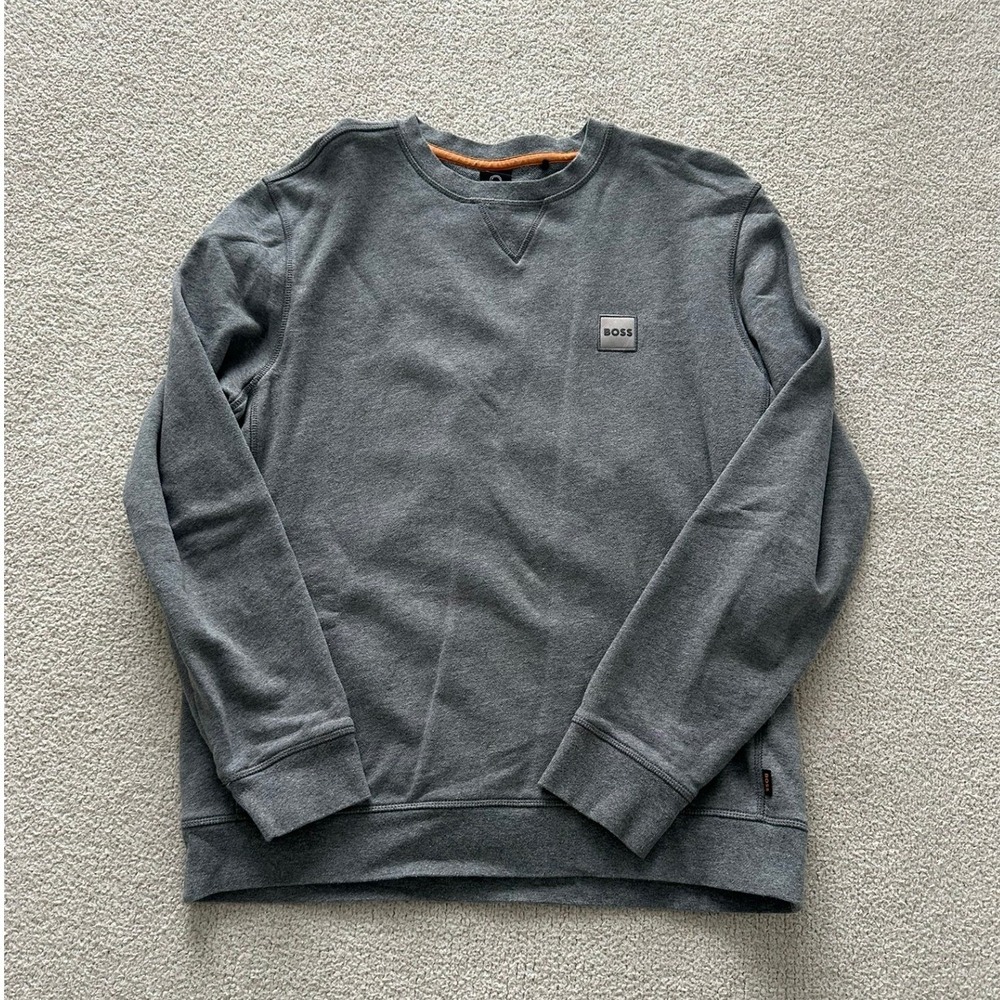Boss Men's Crewneck Sweater size Large in Grey